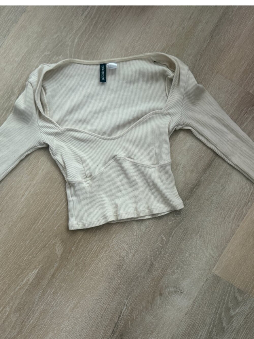 H&M Divided Cream Ribbed Sweetheart Long Sleeve Crop Top S